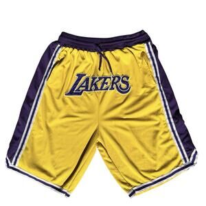 Los Angeles Lakers Game Shorts Men Small 26" - 28" Yellow Basketball Court Fan